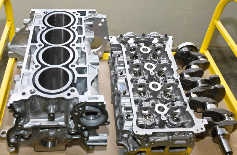 Блок цилиндров, ГБЦ и коленвал двигателя H4M