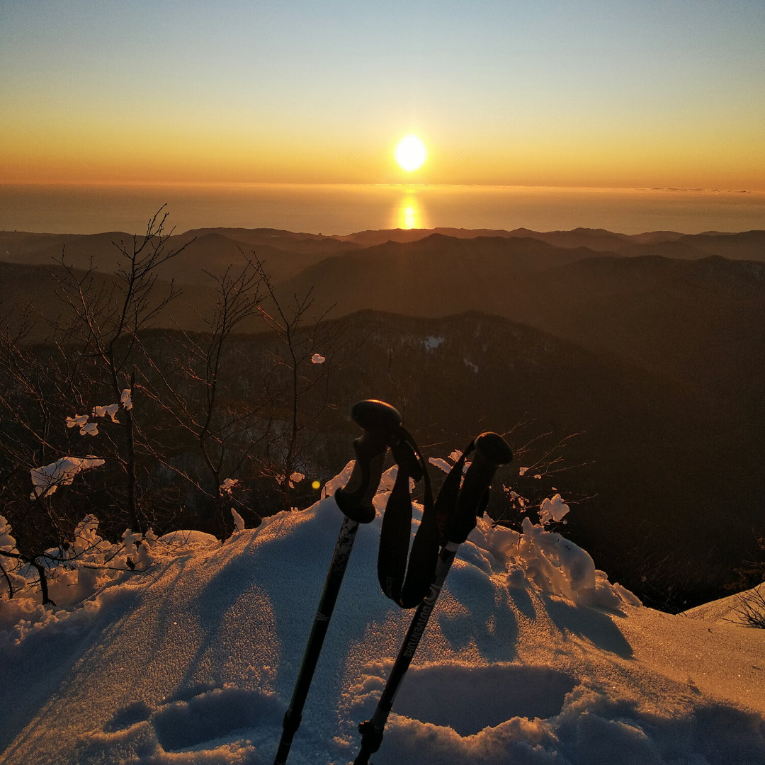 Вершина горы Сахарная 1551м