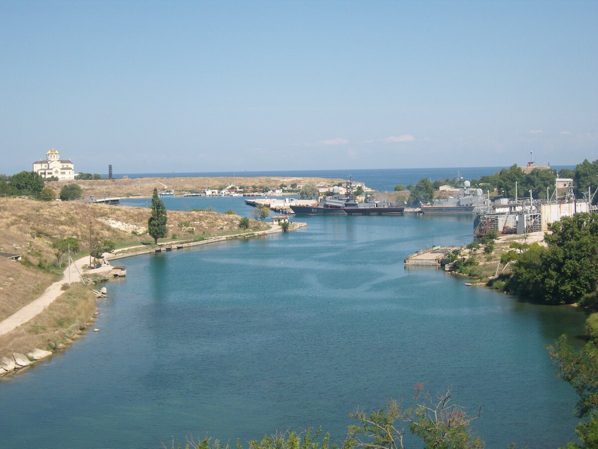 пляж скалки в севастополе