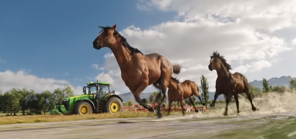 В Farming Simulator 19 впервые появились лошади. Они очень красивые, и за ними нужен уход. Их нужно выгуливать, кормить и поить.