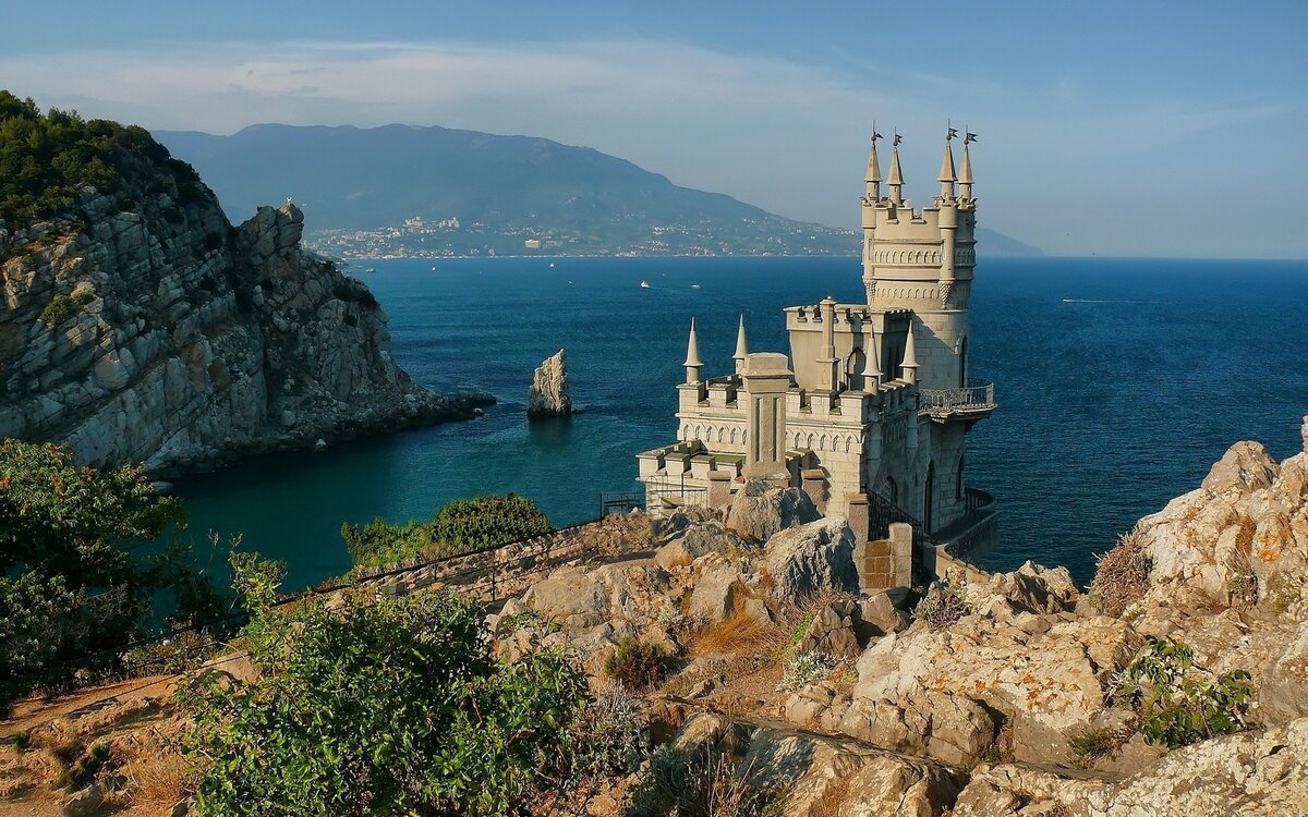 " Ласточкино Гнездо - Крым". Изображение взято из открытых источников Internet