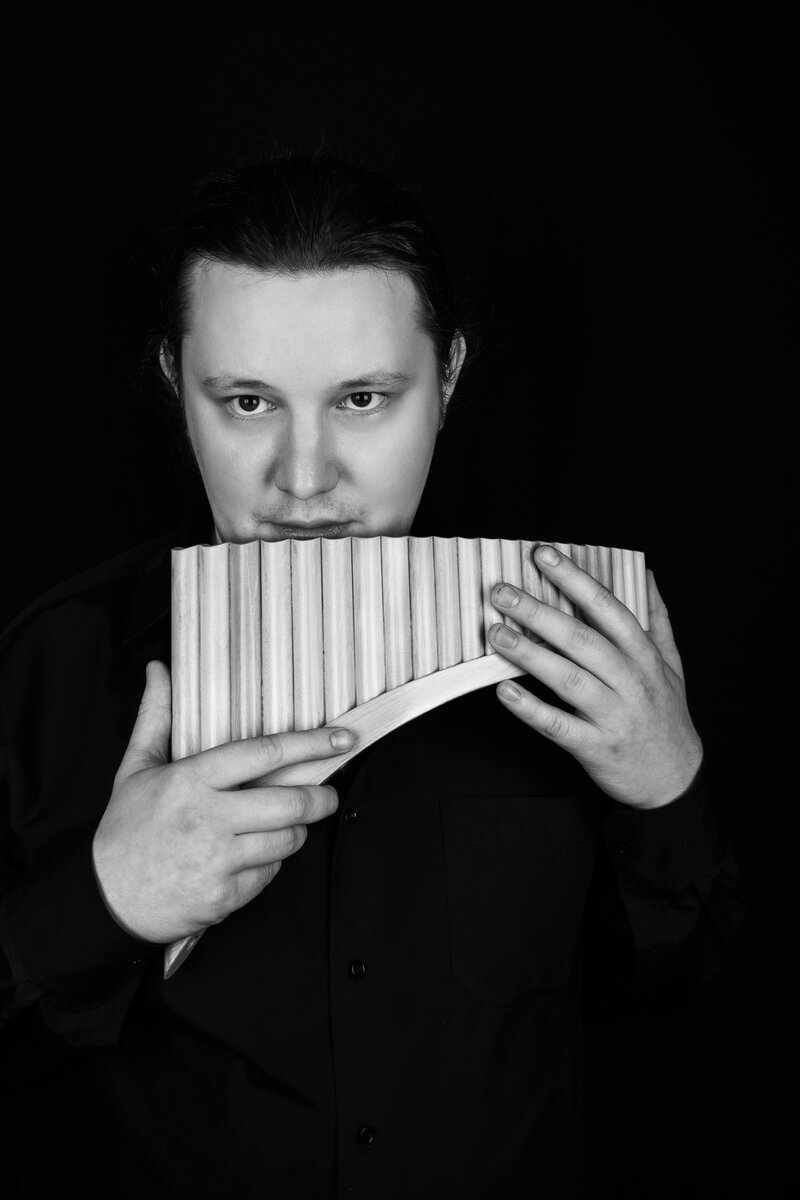 Антон Рогожин, панфлейта