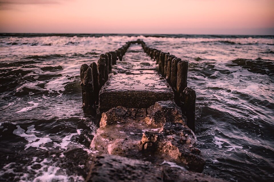 Море волны Пристань