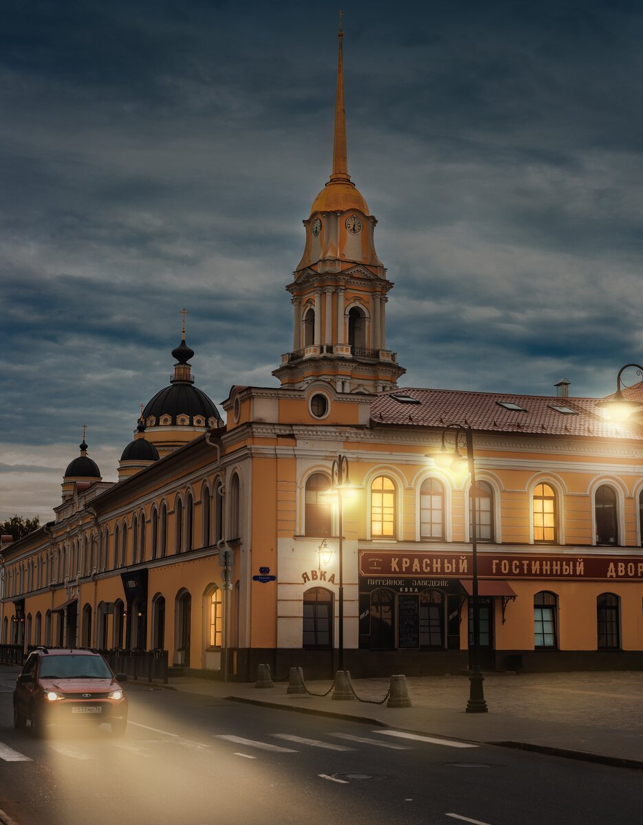 Рыбинск. Вид на Красный гостиный двор и Спасо-преображенский собор