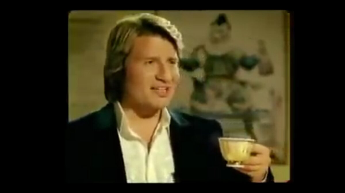 Золотая чаша, золотая! Наполняет ароматом чаааая!!!