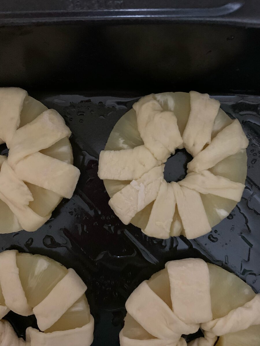 Рецепт ананасов в слоеном тесте