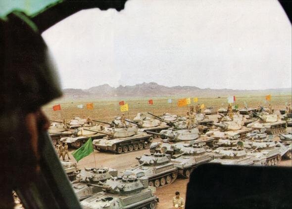Ирано-Иракская война. Танки в колонне. Фото взято из открытого источника.