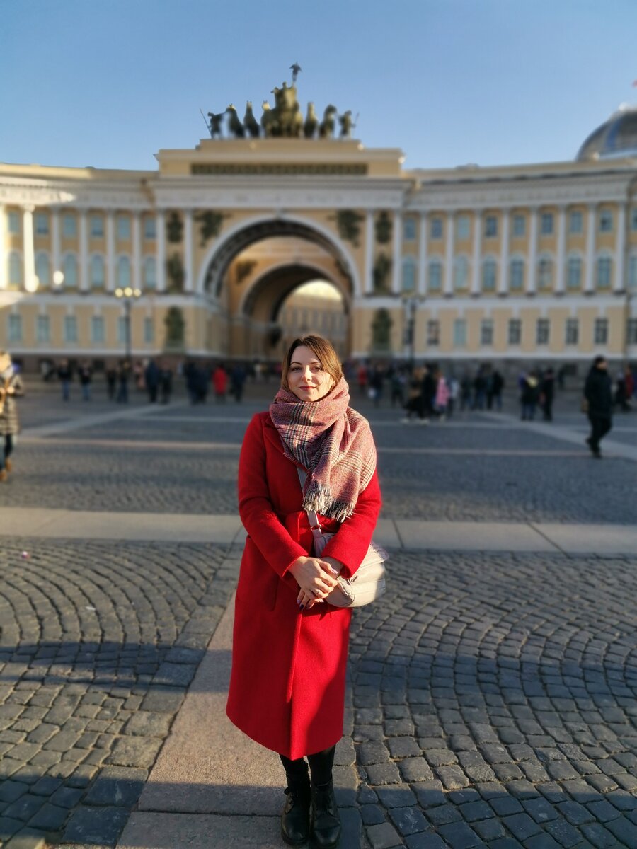 Кто мечтает уехать в Питер? Не всё так романтично и красиво, как кажется! Почему я с радостью вернулась домой и не жалею.