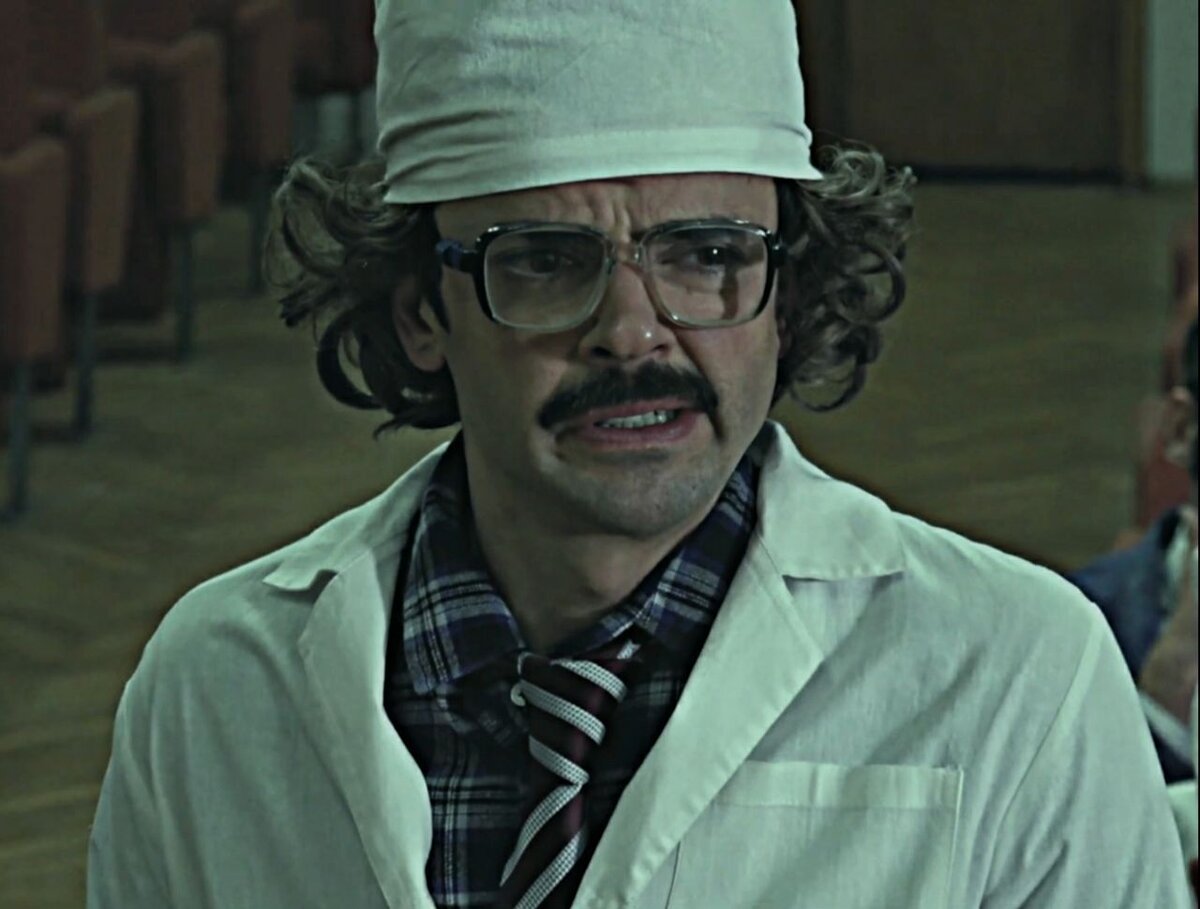 Скриншот кадра из первой серии 3 сезона "Внутри Лапенко", сделан самостоятельно