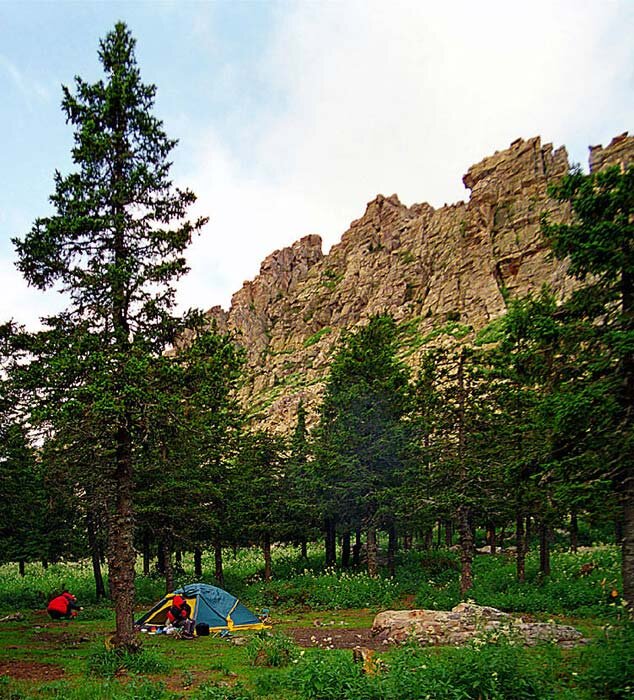 Туристы у Откликного гребня в Национальном Парке Таганай. Фото из сети.