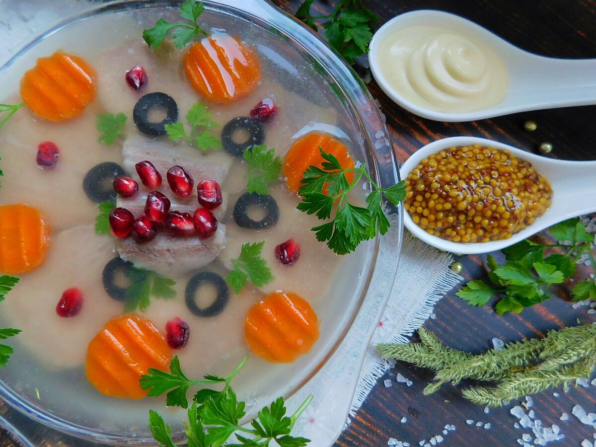 Это вам не заливная рыба! 🐟Готовим в этом году шикарный деликатес –заливное  из языка 🐽 | Еда на каждый день | Дзен