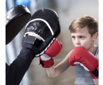 Занятия боксом для детей. Картинка с https://ru.depositphotos.com/stock-photos/