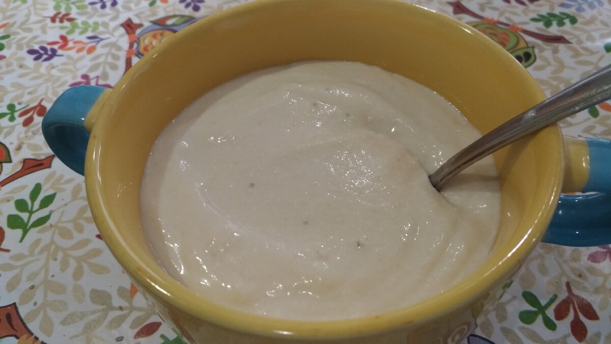 Раньше на завтрак были бутерброды, сосиски, колбаса и прочие вредные вкусности. Теперь - взбитый с бананом вместо сахара творог. И вкусно, и желудок не перегружен. 