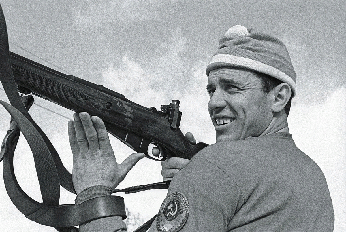Владимир Меланьин. Первый олимпийский чемпион по биатлону из СССР -  победитель 20-и километровой гонки в Инсбруке-1964.