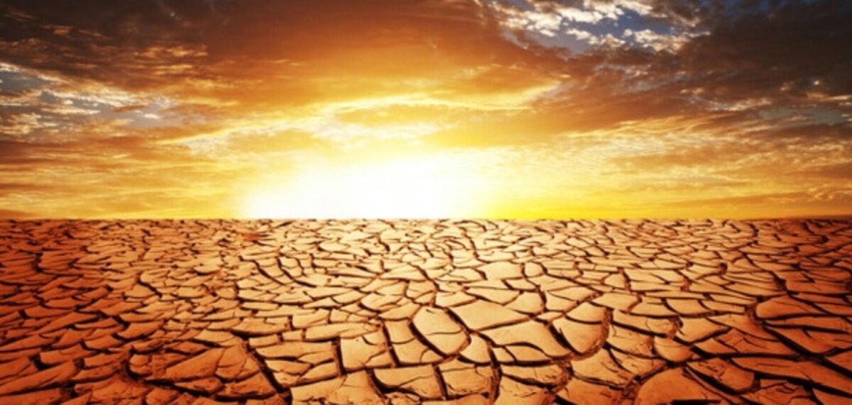 Ультрафиолет оказывает сильнейшее влияние на кожу, заставляя выглядеть нас старше.