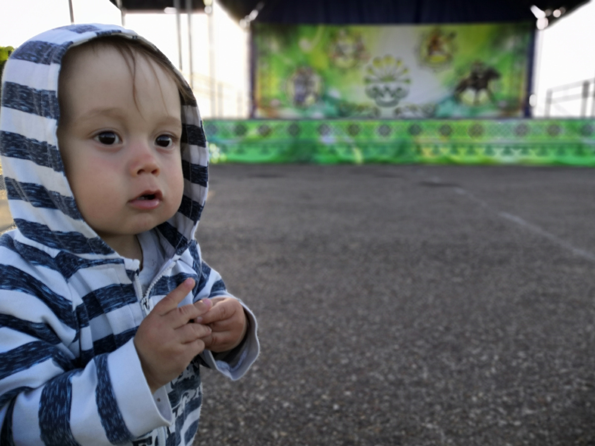 Уже представил свою музыкальную карьеру