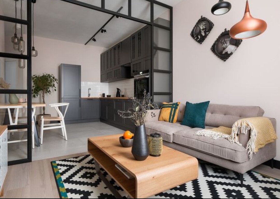 Ничего лишнего, но в то же время очень уютный дом. 