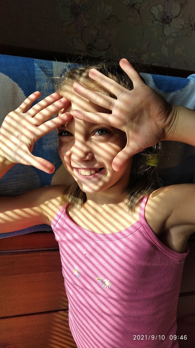 Лилиана. Главное правильно сфоткаться, тогда и синяков не видно. Синяки без маскировки далее>>>