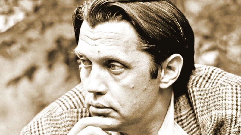 Роберт Рождественский. Источник: interesnyefakty.org