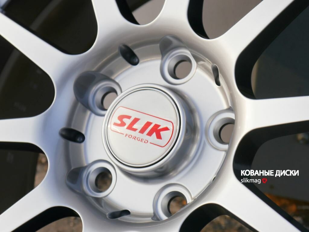 Кованые диски Slik L-777-07 EVO 17x7,5 5x112 ET45 DIA 57,1 в цвете НРВ  (насыщенный серебристый). 