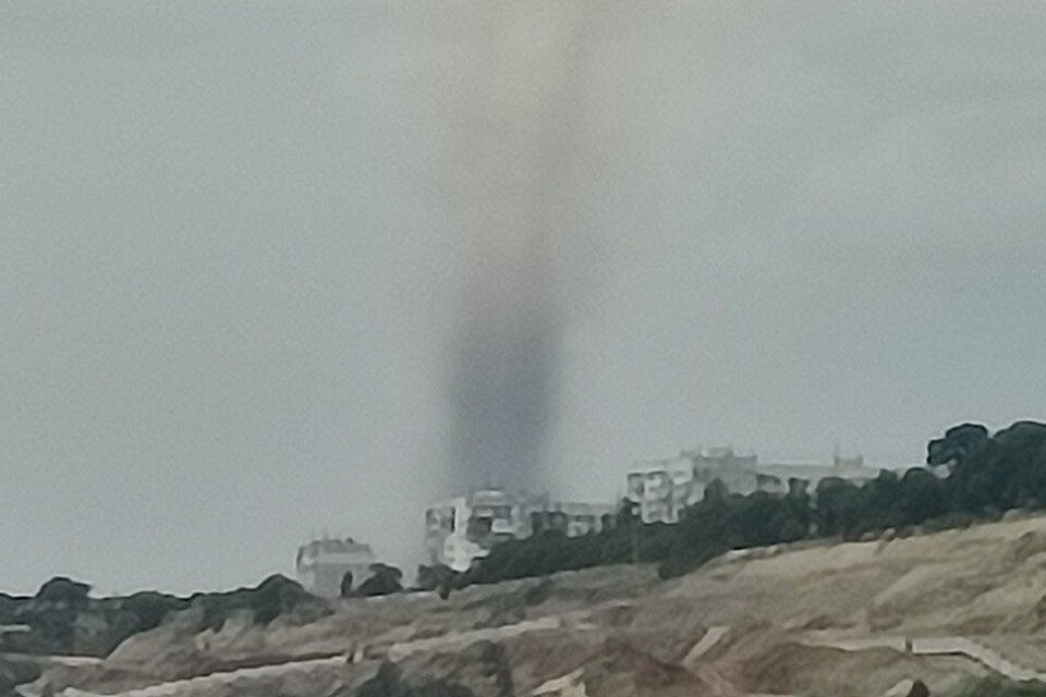     В Керчи зафиксировали смерч. Фото: Подслушано в Керчи/VK