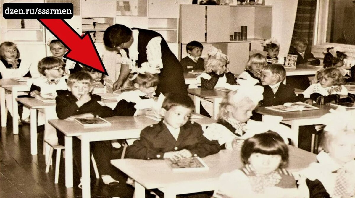 Учитель заставляет писать леворукую ученицу правой рукой