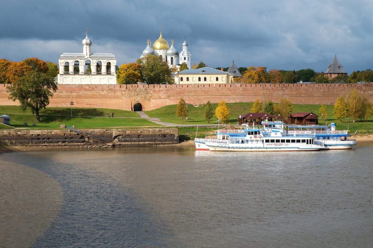 https://wikiway.com/russia/velikiy-novgorod/