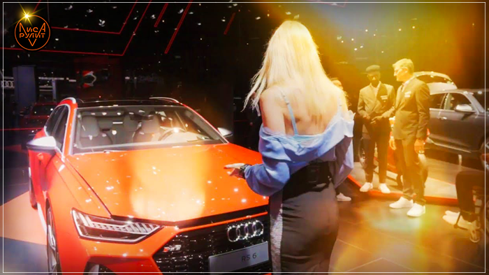 Лиса Рулит. RS6