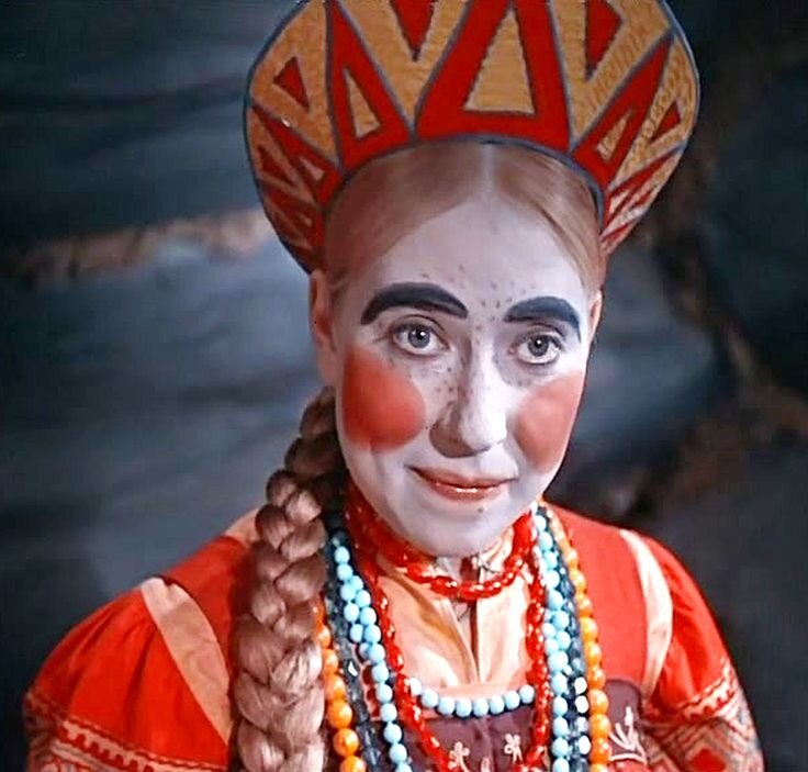 Инна Чурикова в роли Марфуши в фильме "Морозко"  1964 года