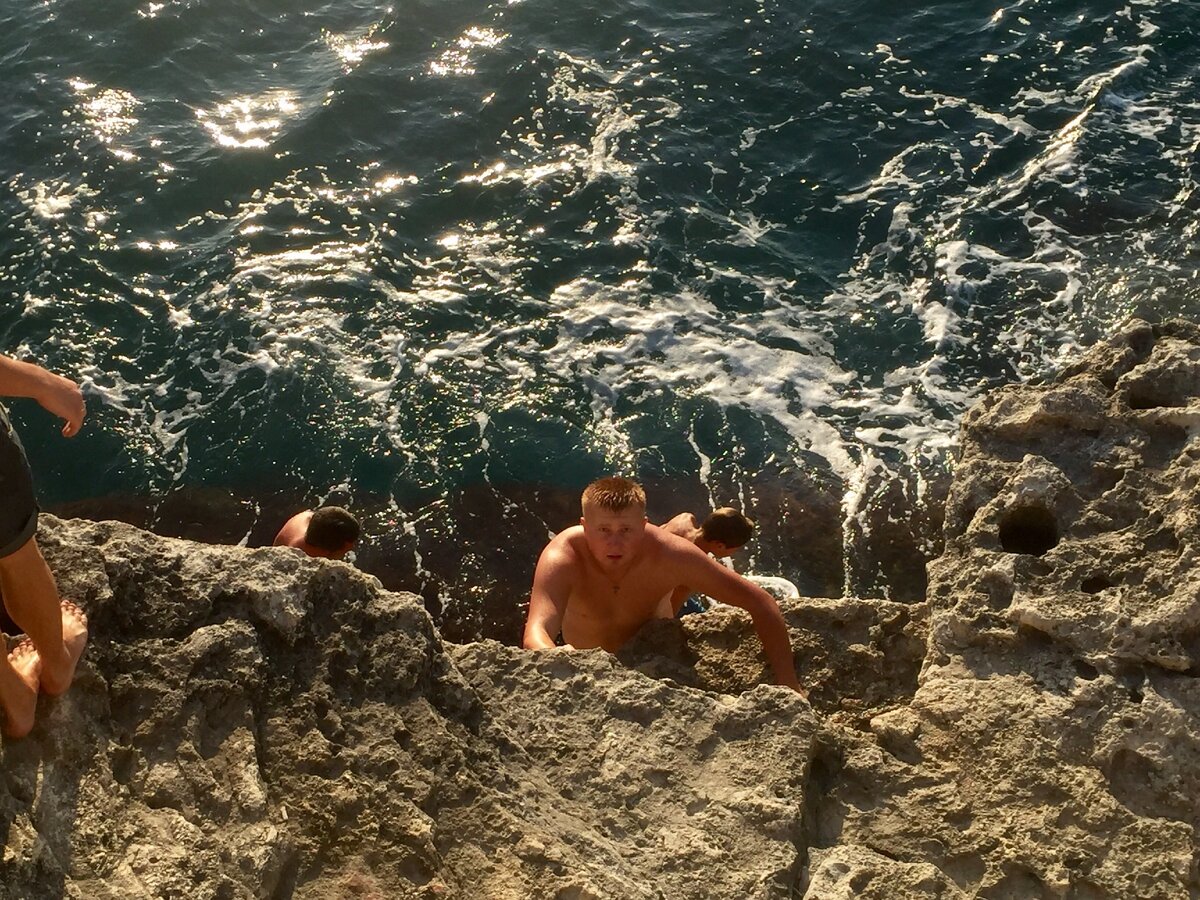 Вадька корапкается