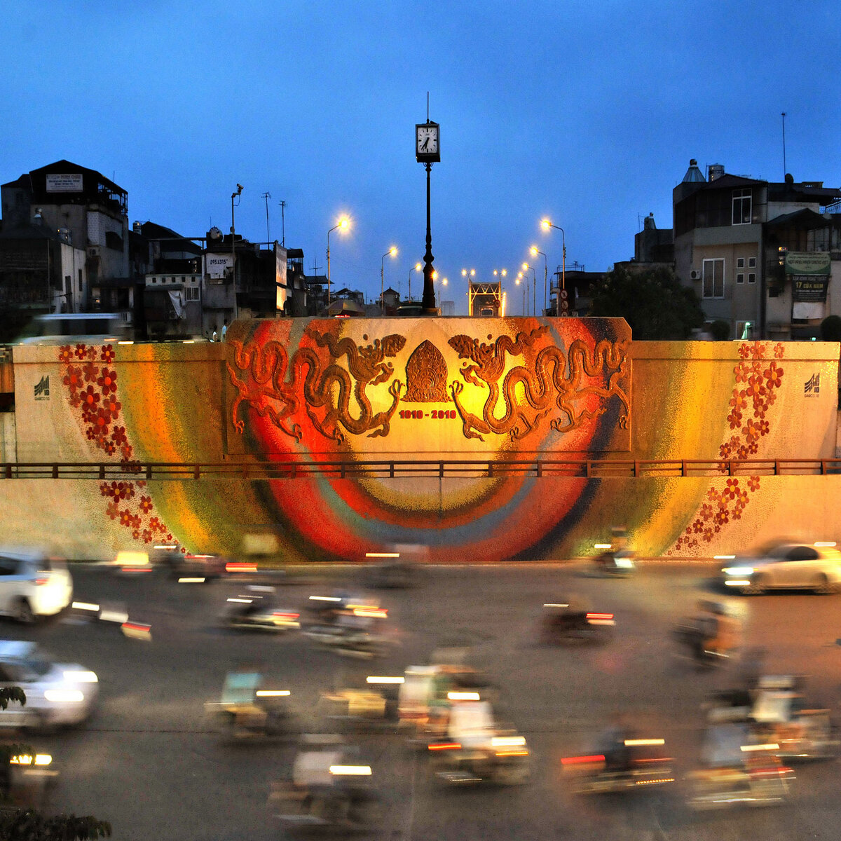 Центральная часть мозаики с круглой датой существования города