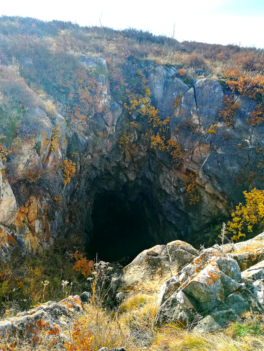 Штольня Демидовской шахты, вид сверху