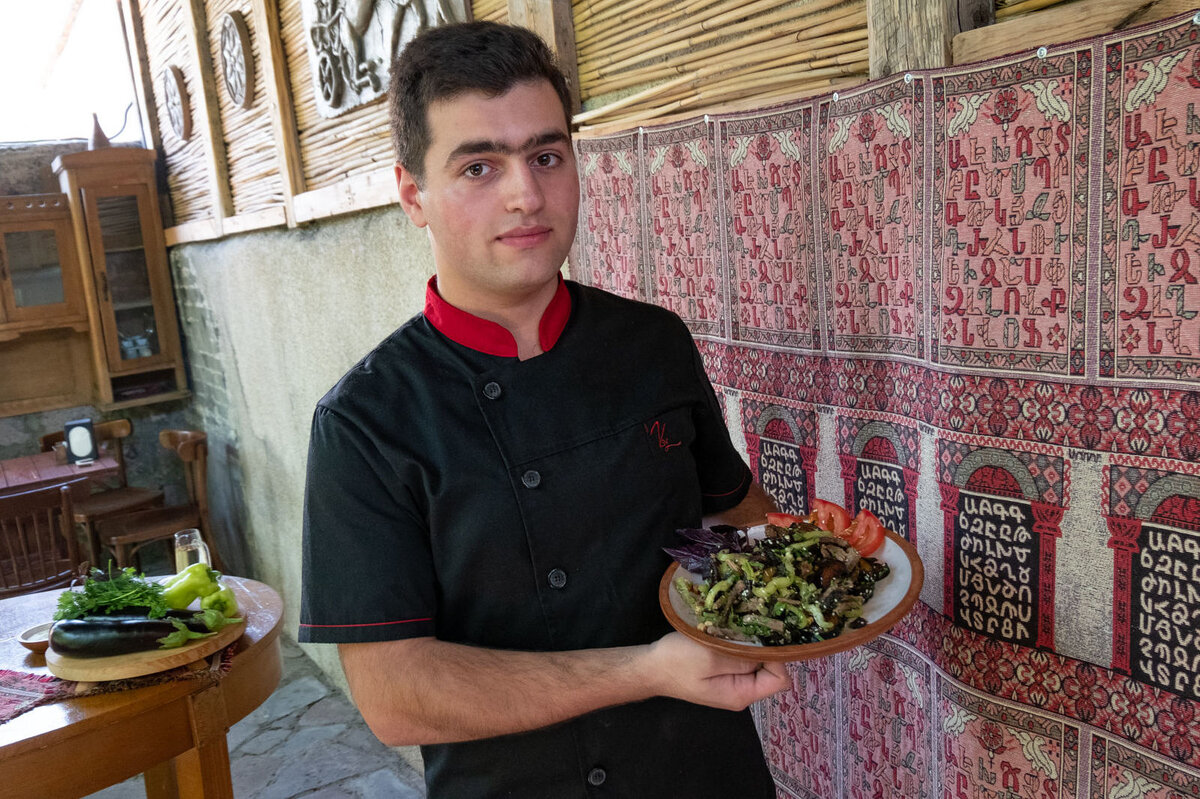 © SPUTNIK / ARAM NERSESYAN ,Повар дома-ресторана Kav Давид Давтян