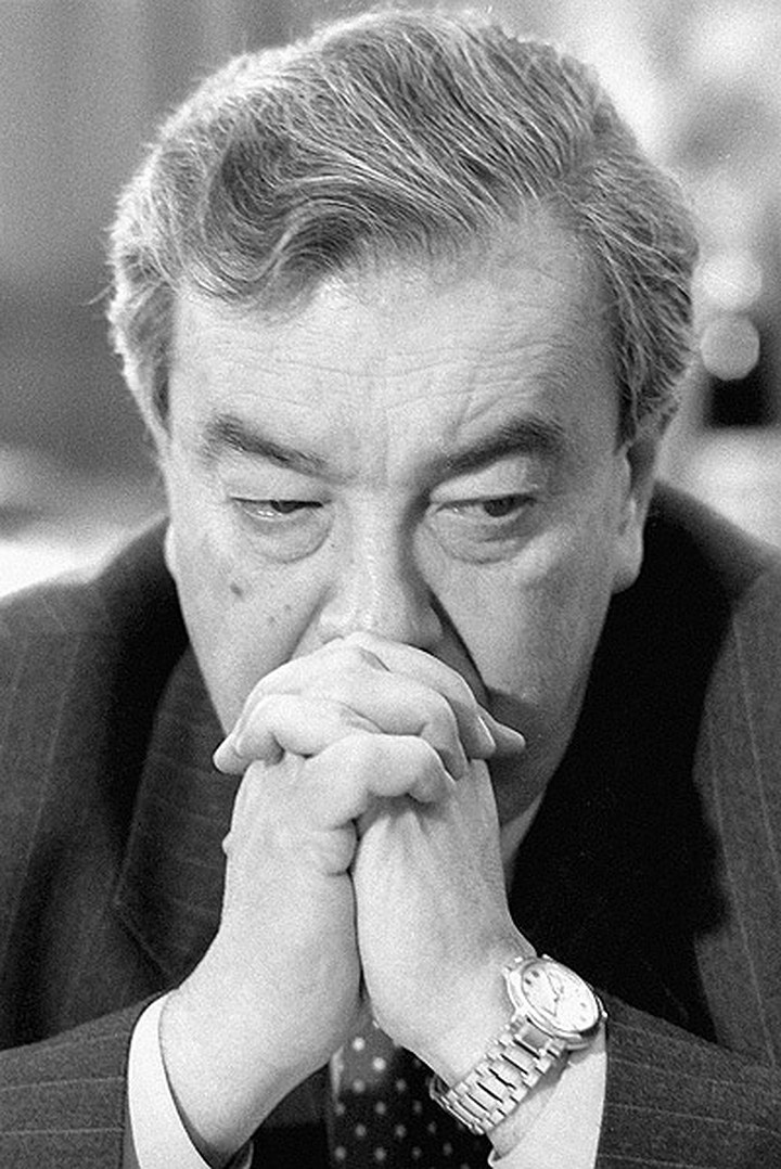 Евгений Максимович умел думать, а не болтать... И высшая степень независимости как профессионала - его черта. Но таких система не любит, т.к. они мешают казаться, а не быть...настоящими. 