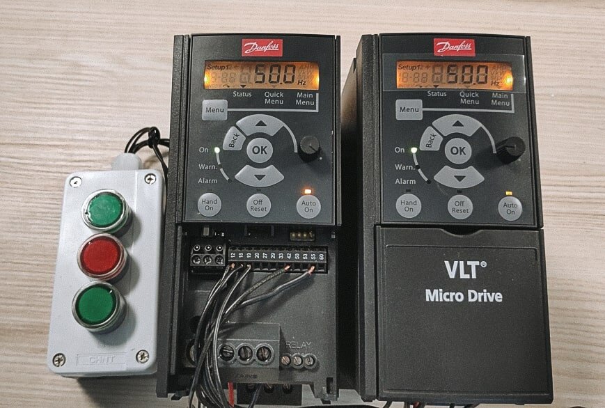 Vlt drives. Danfoss VLT Micro Drive FC-051. Частотник Danfoss VLT Micro Drive FC 51. Преобразователь частоты Danfoss VLT fc51. VLT Micro Drive FC 051.