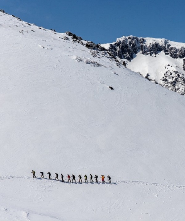 pixabay.com/ru/photos/зима-альпинизм-гора-adatara-люди-1346098/