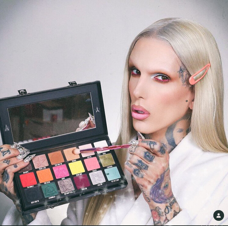 Изображение взято с https://www.instagram.com/jeffreestar/?hl=ru