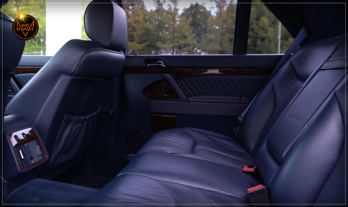 Лиса Рулит. Салон в Мерседес W140