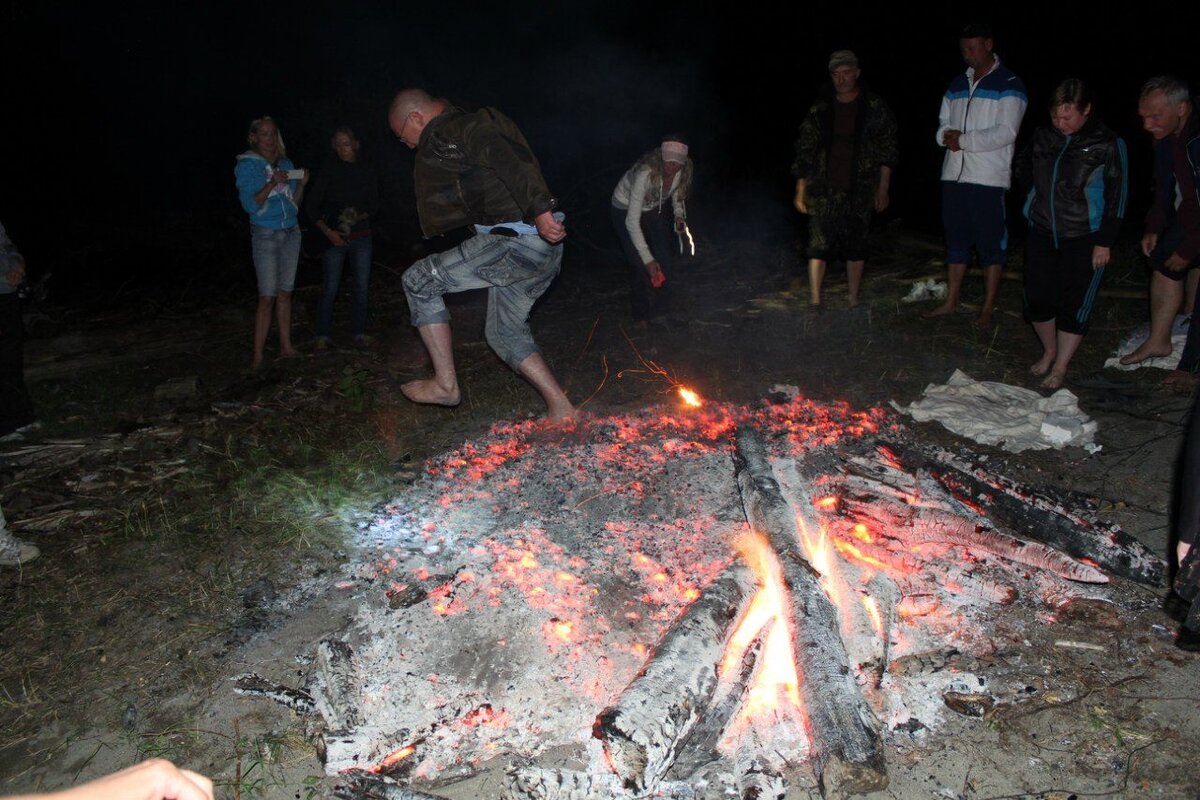 Прыжки через огонь
