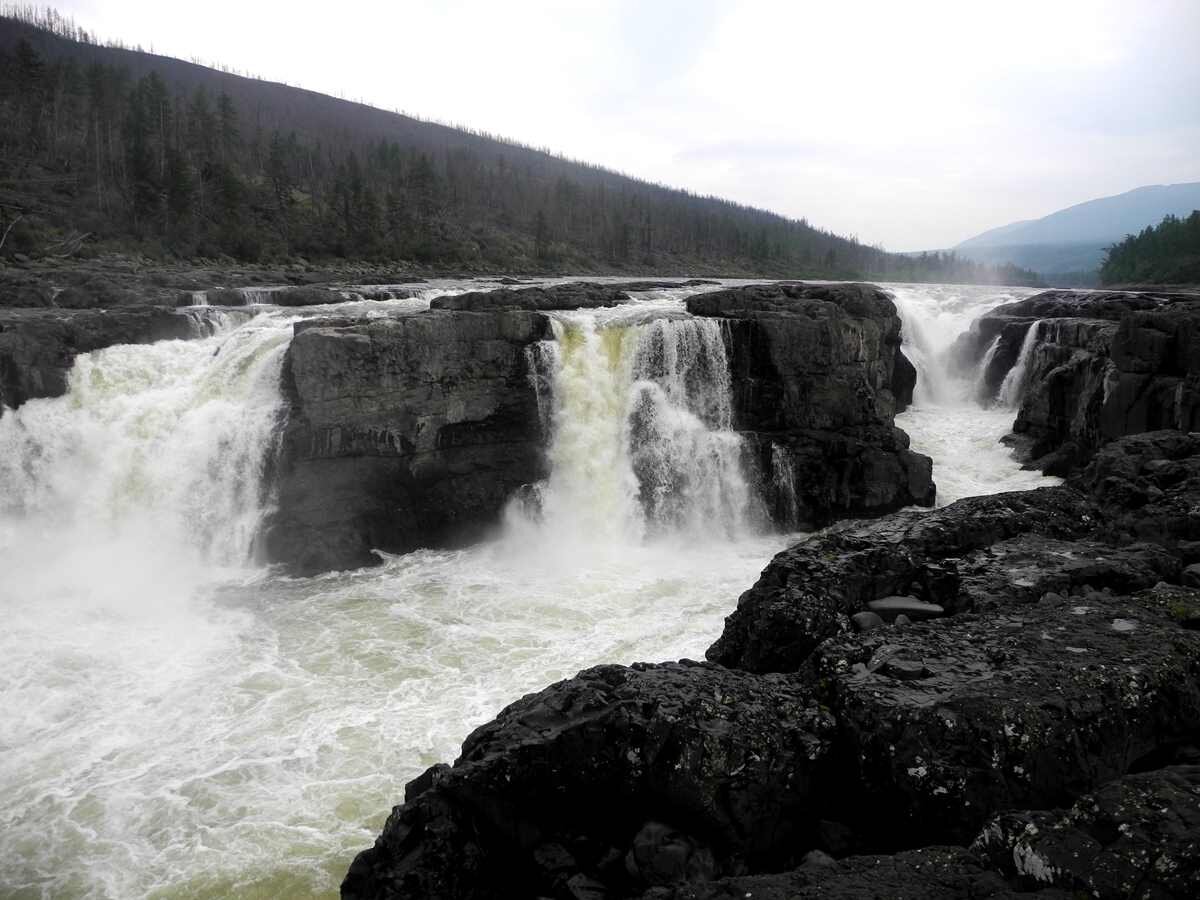 Большой Курейский водопад