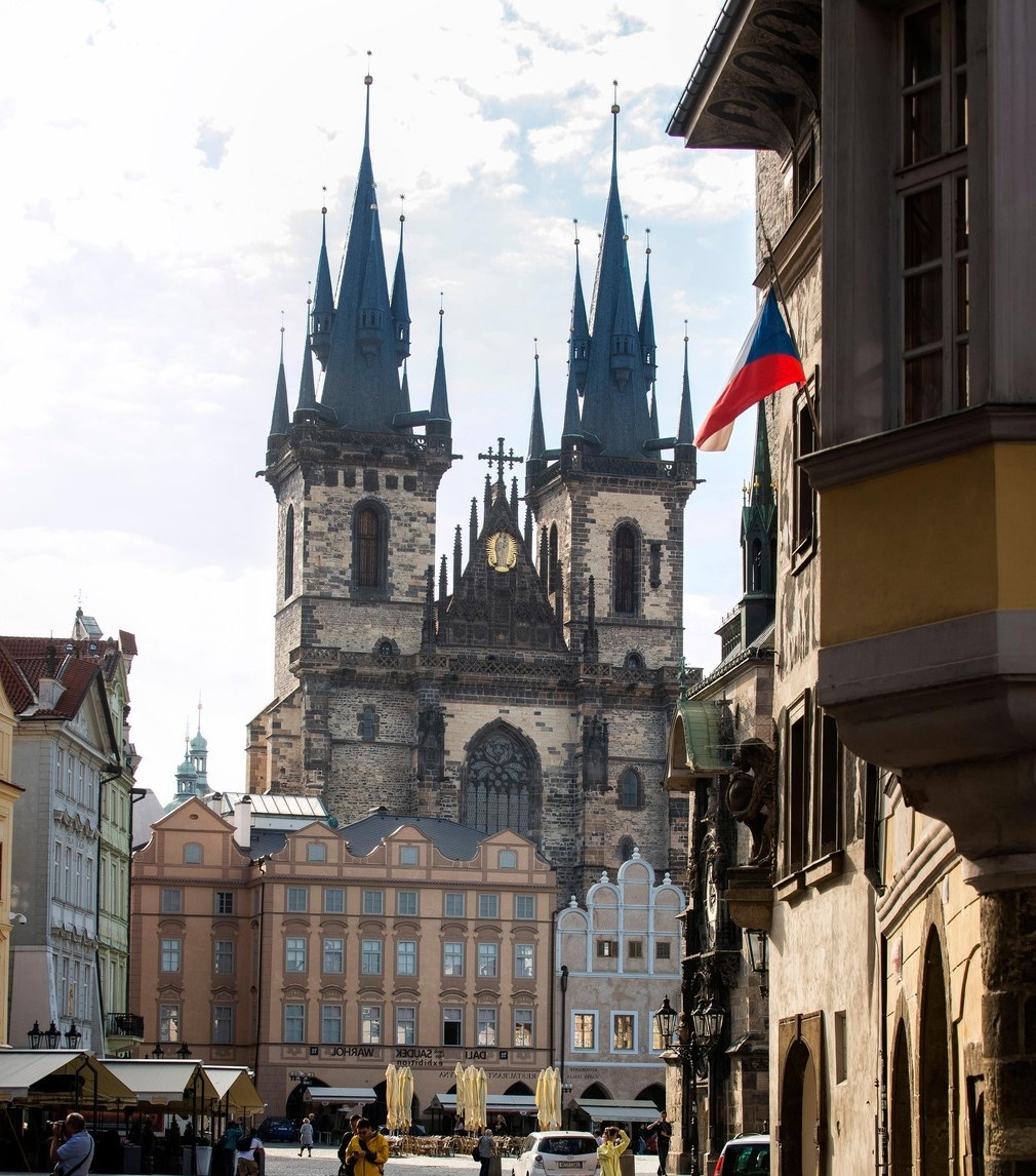 Церковь Пресвятой Богородицы перед Тайнеллом