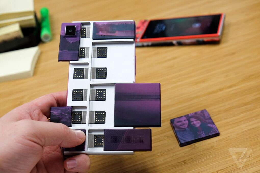 Проджект телефон. Модульный смартфон Project Ara. Смартфон конструктор Project Ara. Модульный смартфон Google Project Ara. Google Ara смартфон.