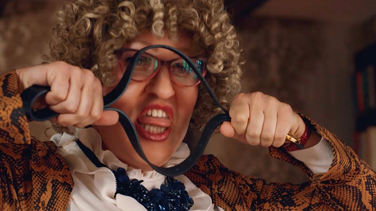 Бабушка легкого поведения -2