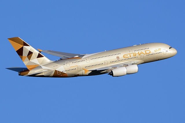 Автор: Richard Vandervord - http://www.airliners.net/photo/Etihad-Airways/Airbus-A380-861/2574151/L/, CC BY-SA 4.0, https://commons.wikimedia.org/w/index.php?curid=37963686