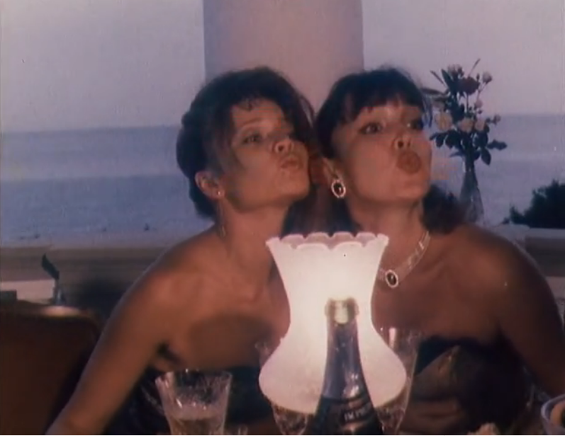 Дакфейс и селфи были уже в 1992 году! 