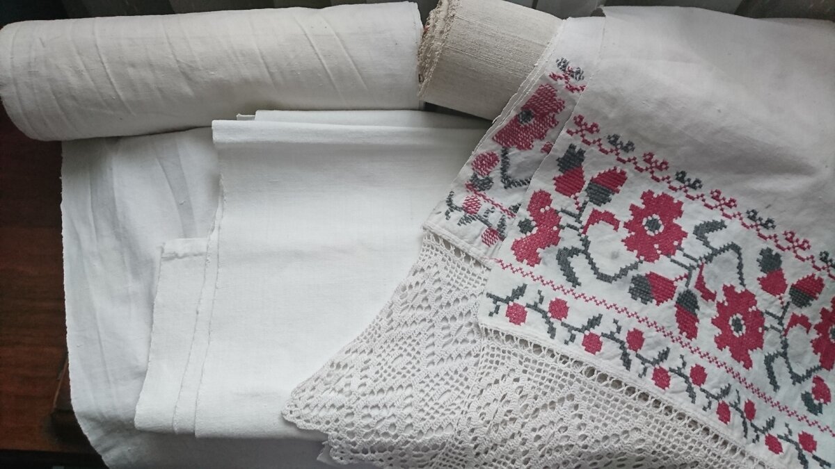Старинный холст и рушник из Калужской области. Фото автора