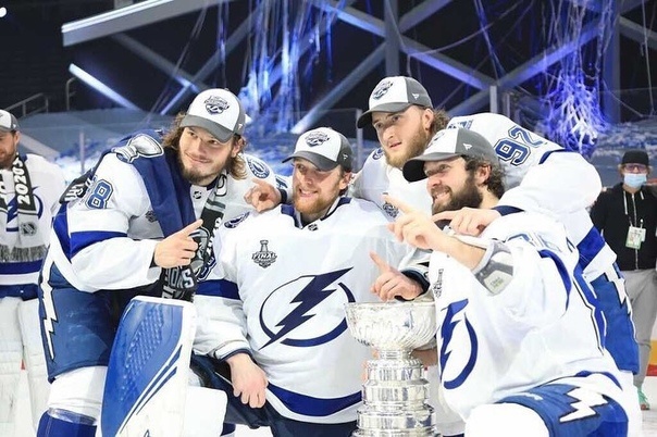 Россияне из  "Тампы" : Сергачёв. Василевский, Волков, Кучеров.   фото: картинки -яндекса. 