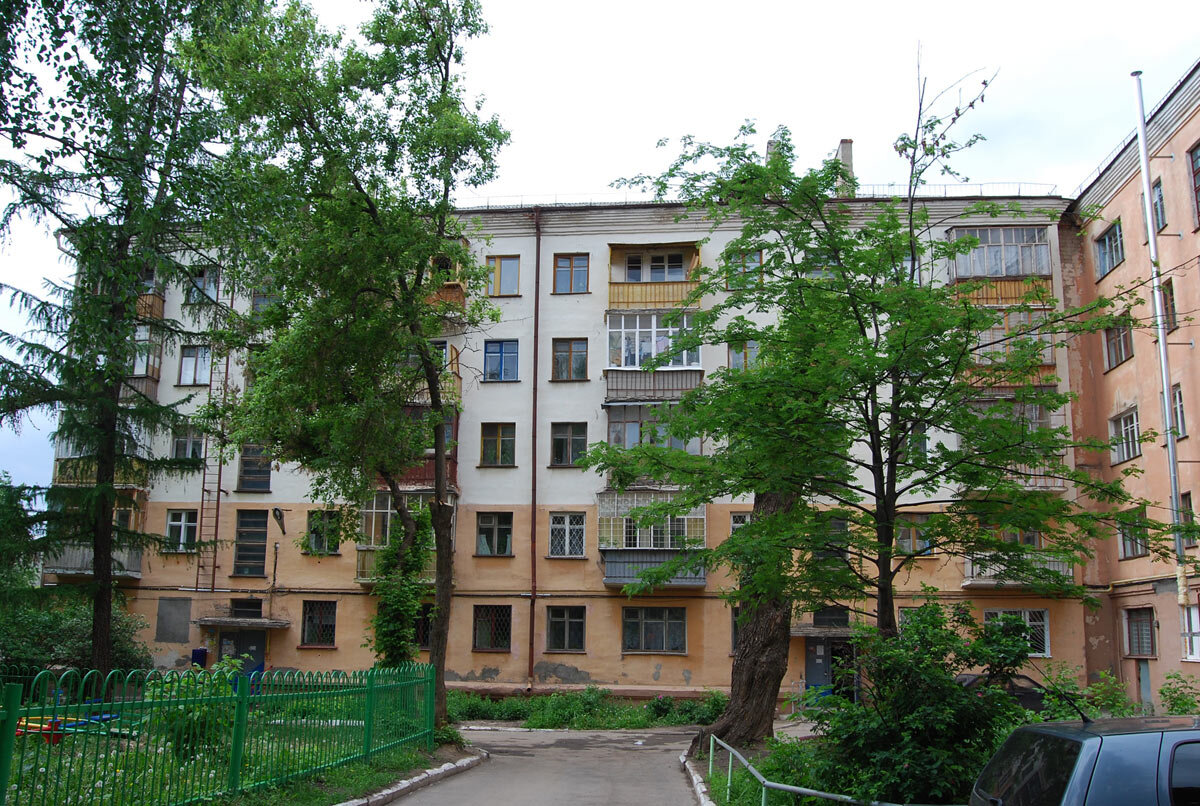 Юрия гагарина 16б