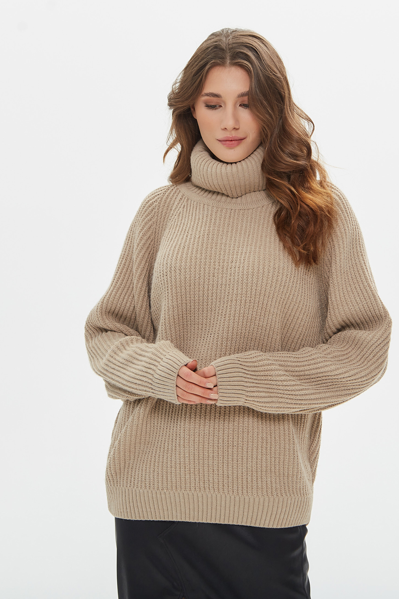 Стильный образ от бренда SVYATNYH