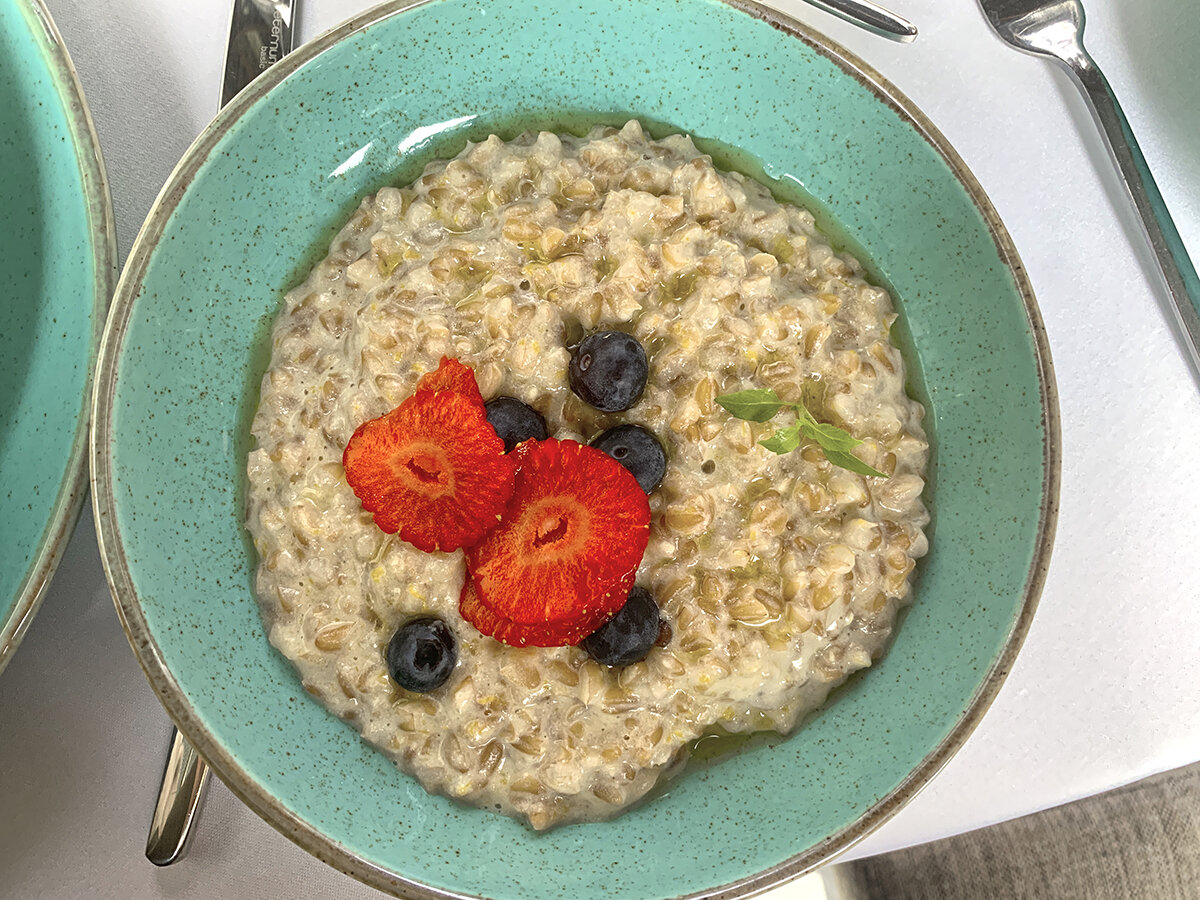 На завтрак я люблю кашу. Фото автора. Листайте галерею, чтобы увидеть больше 